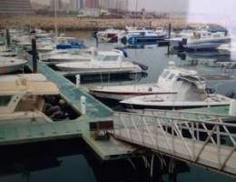 للبيع مرسي بحري ٢٧ قدم الفحيحيل مع طراد