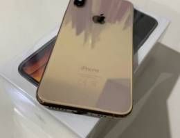 للبيع ايفون xs ذهبي 256